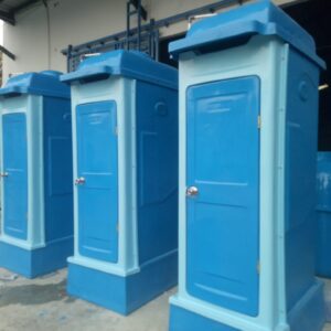 Toilet Tipe B Di Depan Pintu